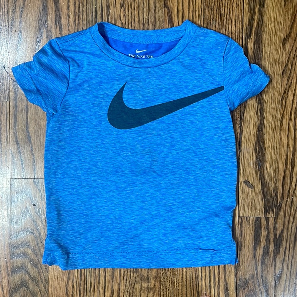 Nike dri-fit athletic cut tee